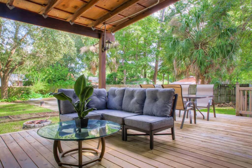 Charming Home Near Folly & Downtown Charleston Exterior photo