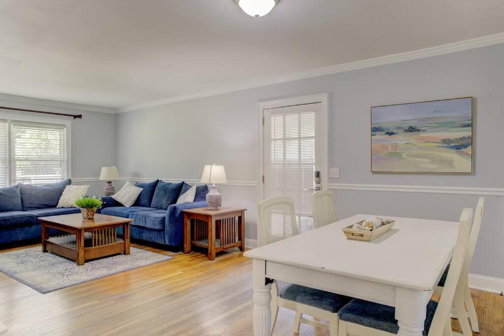 Charming Home Near Folly & Downtown Charleston Exterior photo